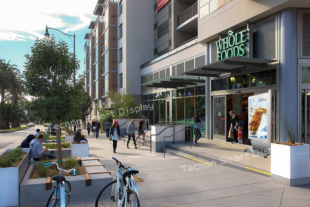 太龍智顯LED廣告機-戶外廣告機 (16).jpg 太龍智顯LED廣告機-戶外廣告機 (16).jpg