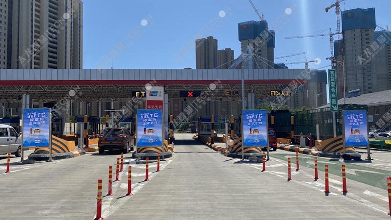 智慧LED廣告機-戶外廣告機1.jpg 智慧LED廣告機-戶外廣告機1.jpg