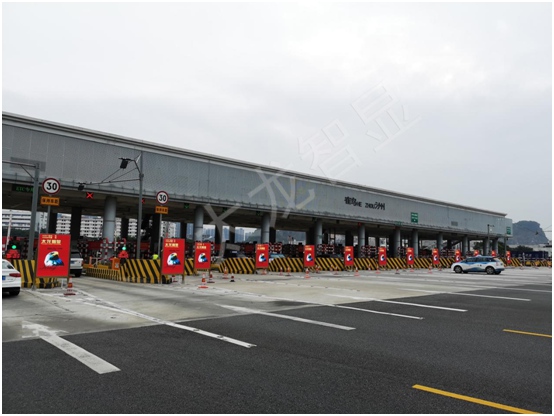 智能LED廣告機(jī)-戶外廣告機(jī) (2).jpg 智能LED廣告機(jī)-戶外廣告機(jī) (2).jpg