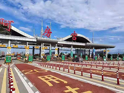 戶外LED廣告機(jī).jpg 戶外LED廣告機(jī).jpg