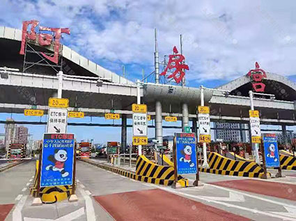 戶外LED廣告機(jī).jpg 戶外LED廣告機(jī).jpg